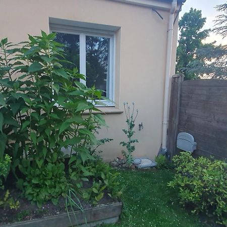 Gite Calme #2 Ou 3 Pers #Piscine #Cholet #Wifi Haut Debit #Travailleurs Thales Lacroix Et Autres Entreprises #Petits Dejeuners Et Repas Possibles Sur Demande Le May-sur-Evre エクステリア 写真